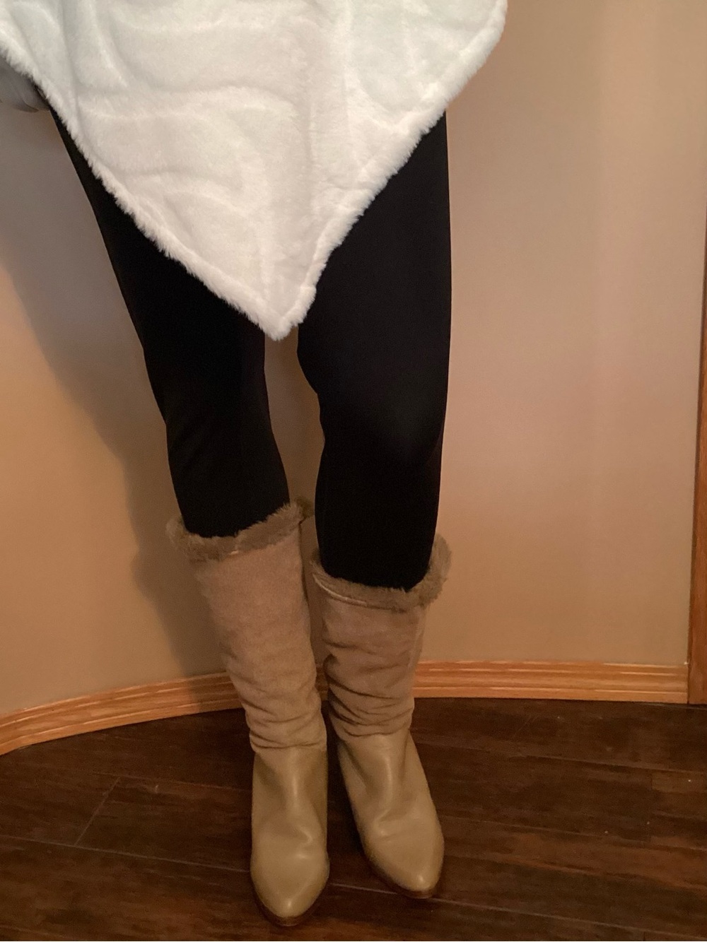 Women's Beige Mid-Calf Suede & Faux Fur  Boots